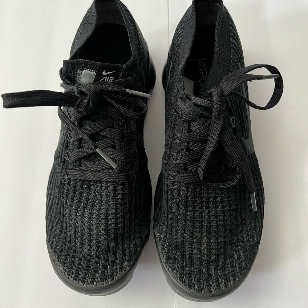 Nike Air VaporMax Flyknit 3 Triple Black Women’s Size 9